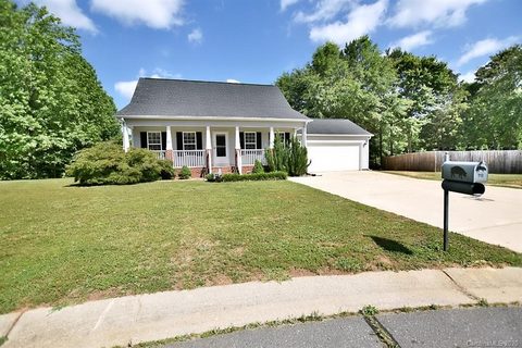 713 Pyxie Moss Court
