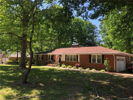 1006 Lakewood Drive sold home in southwood estates, Monroe, NC
