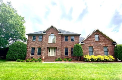 Previously sold for $520,444