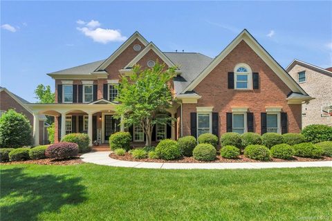 7511 Meadowgate Lane