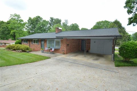 705 Oakdale Drive