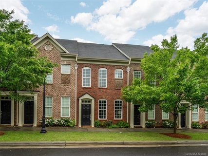 9511 Longstone Lane