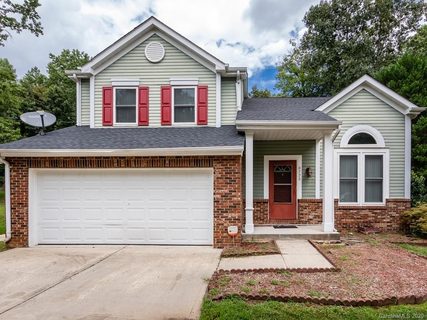8725 Burnt Umber Drive sold home in Amberwood, Charlotte, NC