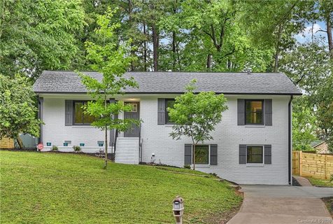1021 Nancy Drive sold home in Hillsborough Acres, Charlotte, NC