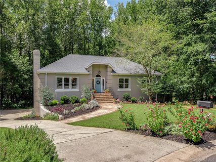 9200 Hunting Court