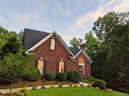 2711 Ski Trail Lane sold home in Deerfield Plantation, Waxhaw, NC
