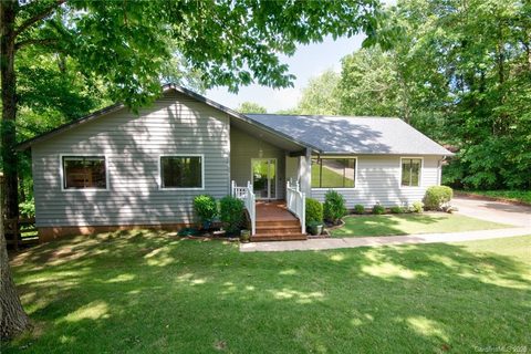 218 Misty Dawn Lane