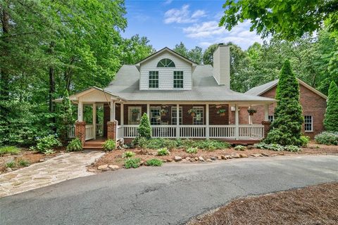 7778 Sarah Drive sold home in Lake Haven, Denver, NC