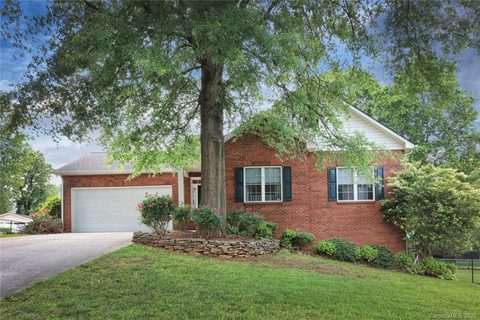 205 Knox Street sold home in Bellevue, Statesville, NC