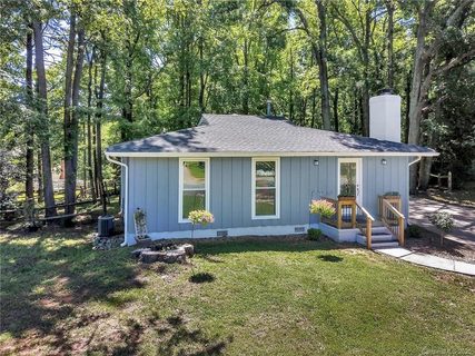 6526 Harrisburg Road