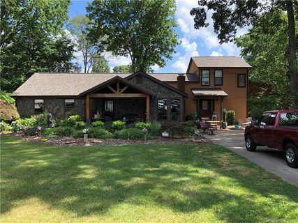 1624 Quail Hollow Court sold home in Kingswood South, Gastonia, NC