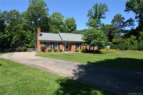 1511 Brookbend Court sold home in Edgewoods, Fort Mill, SC