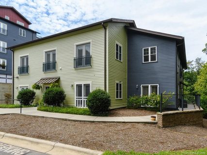 600 N Skyloft Drive 102 sold condo in Skyloft Condos, Asheville, NC