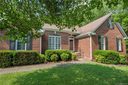 1423 Sweetgum Lane sold home in Matthews, SC