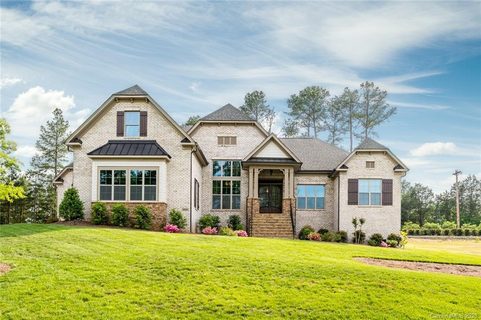 204 Pumpkin Seed Court sold home in Atherton, Matthews, NC