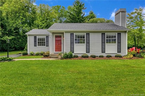 11 Clovernook Drive sold home in Clovernook, Arden, NC