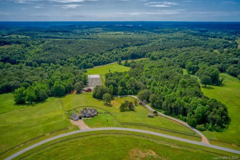 154 Saddleside Drive sold home in The Farms at Mill Spring, Mill Spring, NC