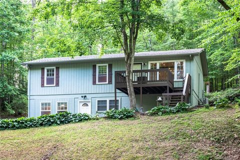 125 Drexel Road sold home in Enchanted Forest, Hendersonville, NC