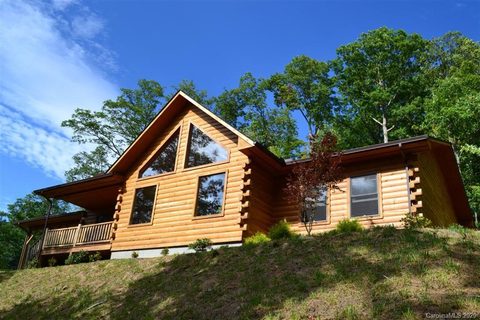 292 Summer Circle sold home in The Forest, Clyde, NC