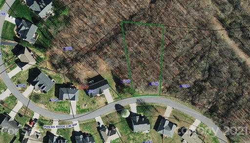 1746 Pipers Ridge Circle sold lot in Pipers Ridge, Conover, NC