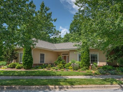11 Boddington Court sold townhome in South Oaks, Asheville, NC