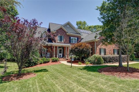 2059 Slippery Rock Cove