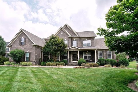 728 Ridgelake Drive sold home in Lake Forest Preserve, Weddington, NC