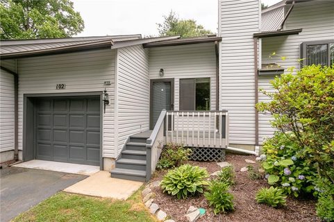 102 Cimarron Drive