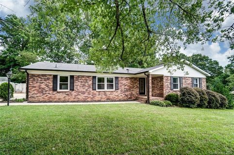 1716 Windyrush Lane sold home in Kingswood South, Gastonia, NC