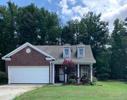 689 Lynville Lane