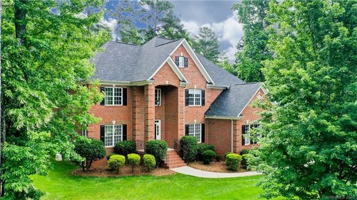 1023 Patricians Lane sold home in The Estates At Wesley Oaks, Wesley Chapel, NC