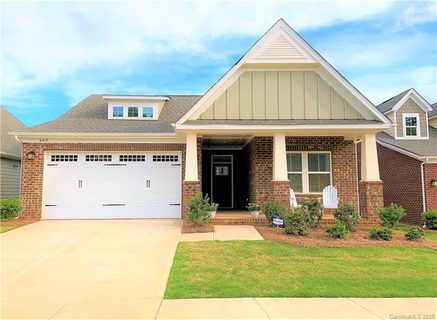 6417 Brighton Park Drive sold home in Mint Hill Commons, Mint Hill, NC