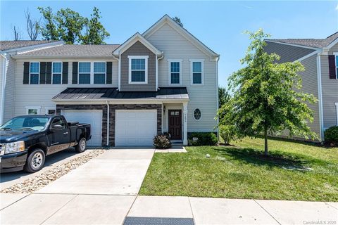 Previously sold for $233,900