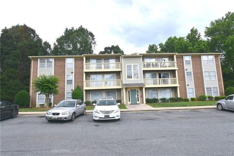 1614 Arlyn Circle J