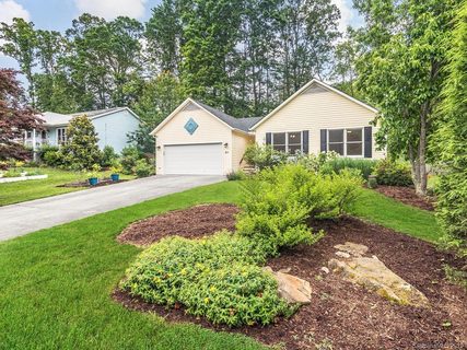 61 Forest Lake Drive