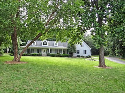 4885 Moonlite Bay Drive