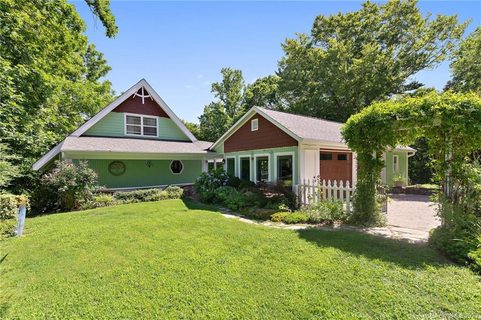 152 Mimosa Road