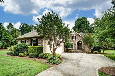 8006 Turnberry Lane sold home in Cowans Ford Park, Stanley, NC