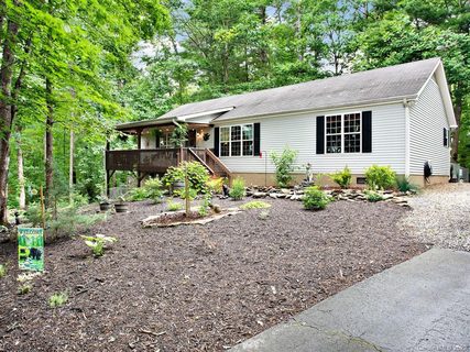 333 Carolina Pine Court sold home in Whispering Pines, Leicester, NC