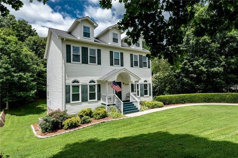6057 Gold Creek Estate Drive sold home in Gold Creek Estates, Hickory, NC