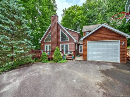 737 Crestmont Drive