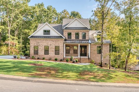 605 Highland Ridge Point