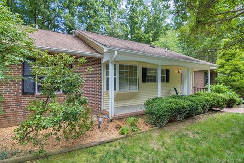 221 Waterford Lane