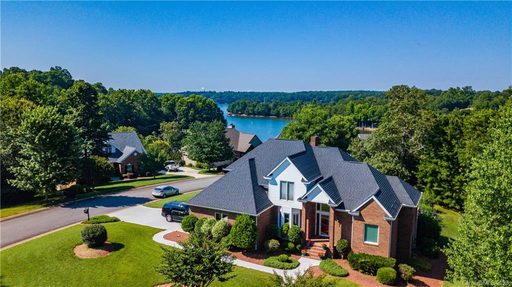 105 Habersham Loop