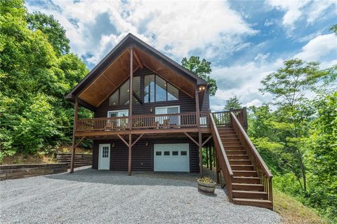 264 S Pinnacle Drive sold home in Pinnacle Ridge, Burnsville, NC