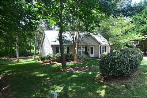 3225 Winding Trail