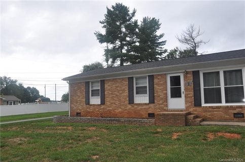 921 Carmel Drive sold home in Carmel Park, Gastonia, NC