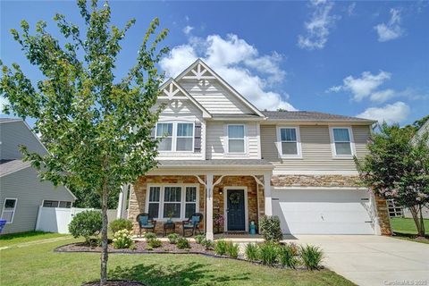 2128 Lake Vista Drive