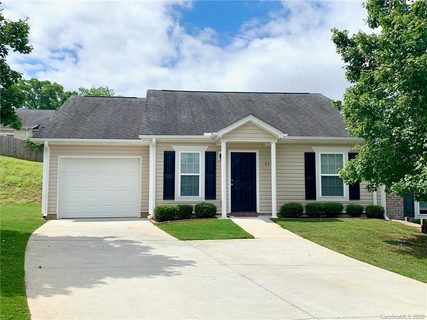 426 Hertling Drive sold townhome in Sapphire Hills, Concord, NC