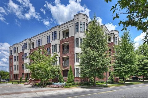 2810 Selwyn Avenue 112